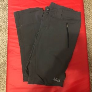 REI Soft Shell Pants Size 2P EUC